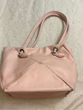 Cavalcanti Pink Leather Shoulder Bag Scalloped Double Strap